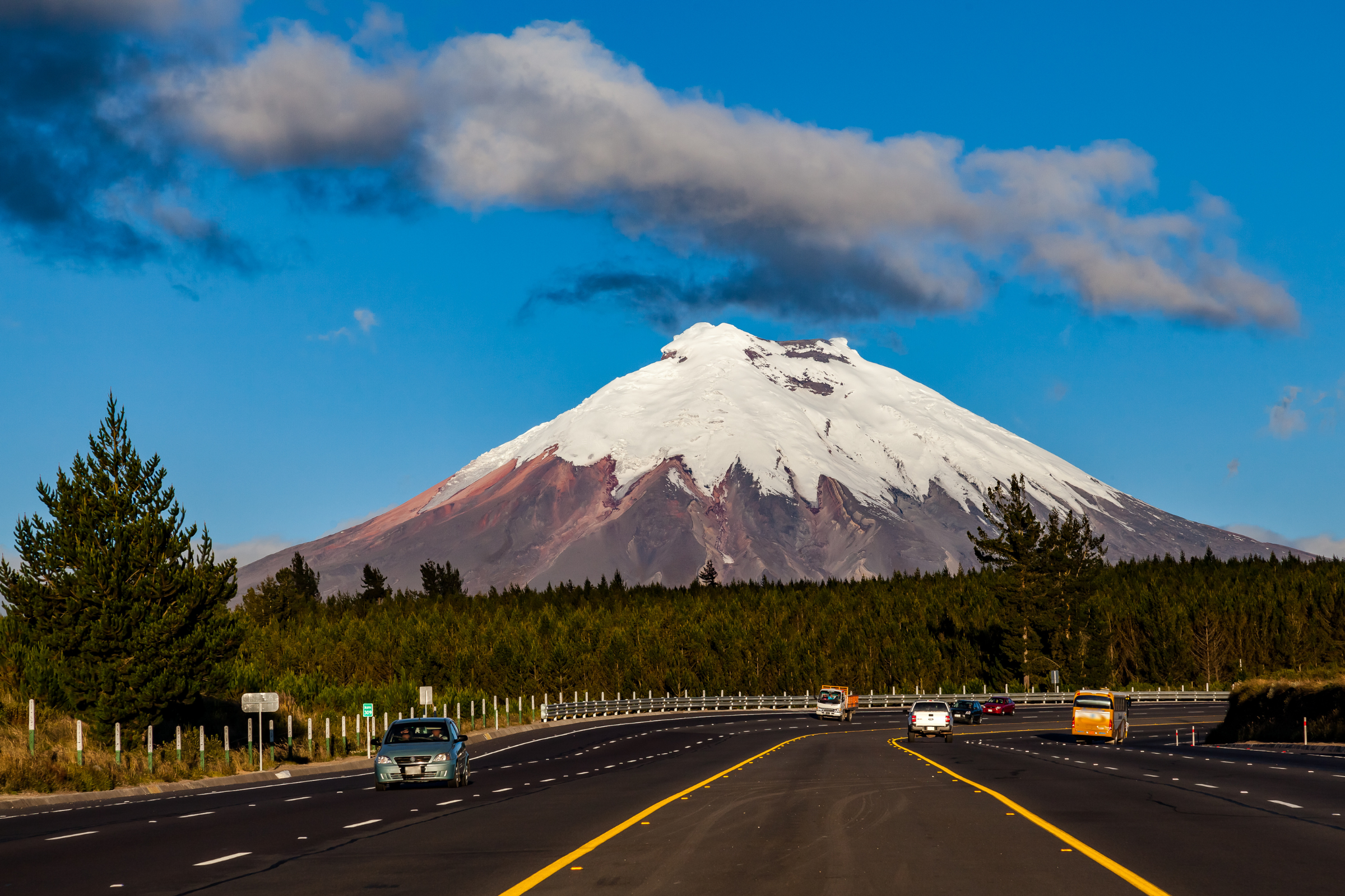 cotopaxi national park 02.webp